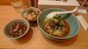 プレミアム正宗担々麺とチャーシュー丼 プレミアム正宗担々麺とチャーシュー丼